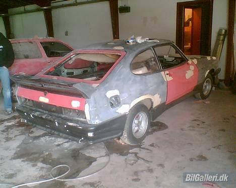 Ford capri 2.3/2.8i  - maler er lidt langsom nu skal den sku snart være færdig billede 18