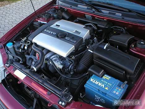 Volvo S40 - det er så den store motor igen eller noget:) billede 16