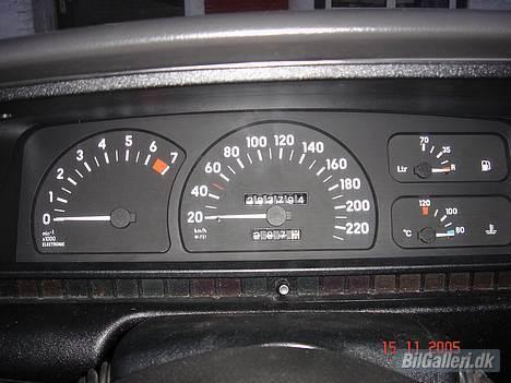 Opel Omega st.car  SOLGT ! - Det er jo så speedometeret med omdregningstæller. billede 3