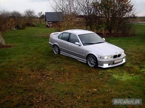 BMW 325i E36 SOLGT billede 18