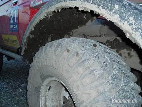 Toyota Landcruiser BJ73 (DØD) - Såh! nu er der billeder med mine nye dæk :) billede 16