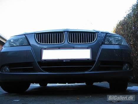 BMW 330i E90 billede 9