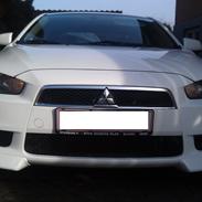 Mitsubishi Lancer (Intense)