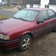 Opel Vectra 1,8i