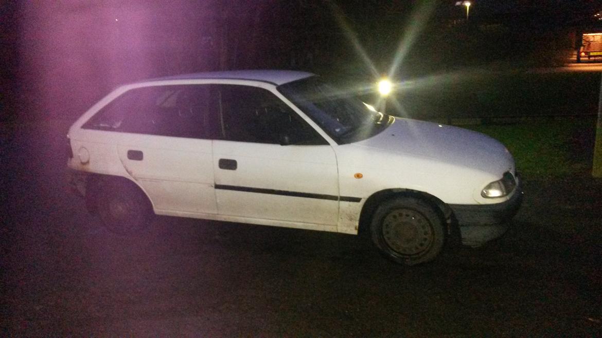 Opel Astra F (SKROTTET) billede 11