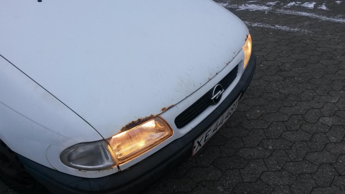 Opel Astra F (SKROTTET) billede 17