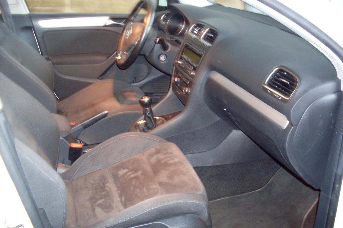 VW Golf VI 1.6TDI Bluemotion Highline #Solgt# billede 12