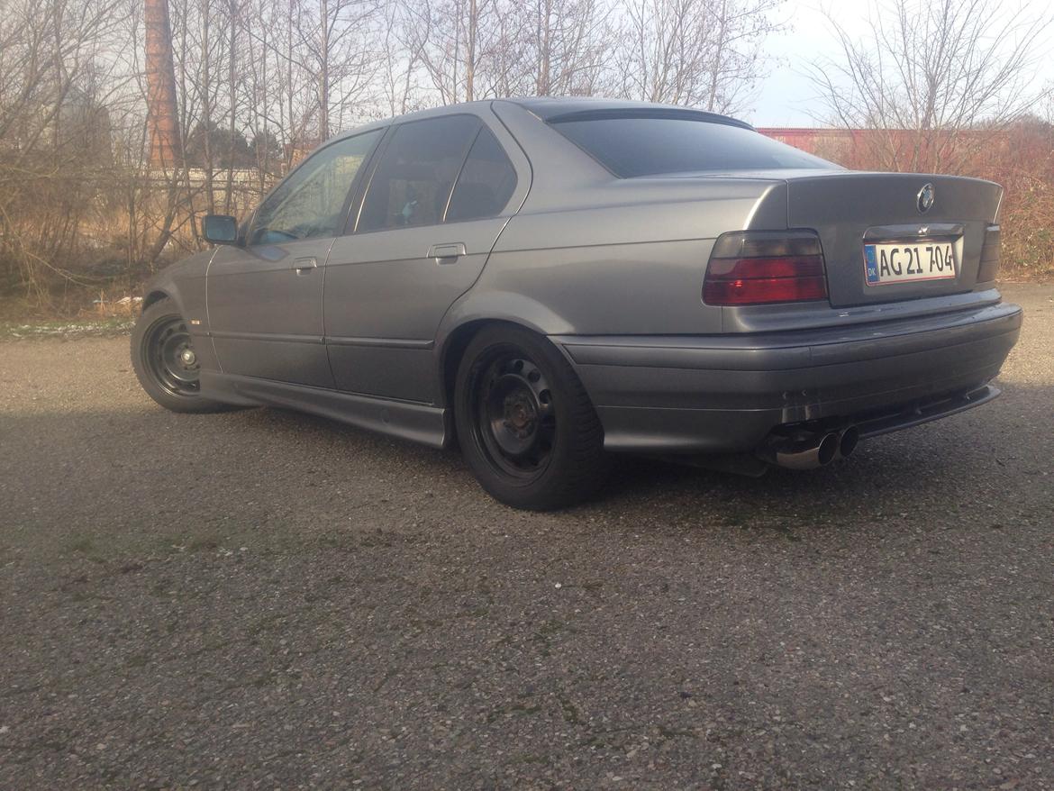 BMW 320i  billede 12