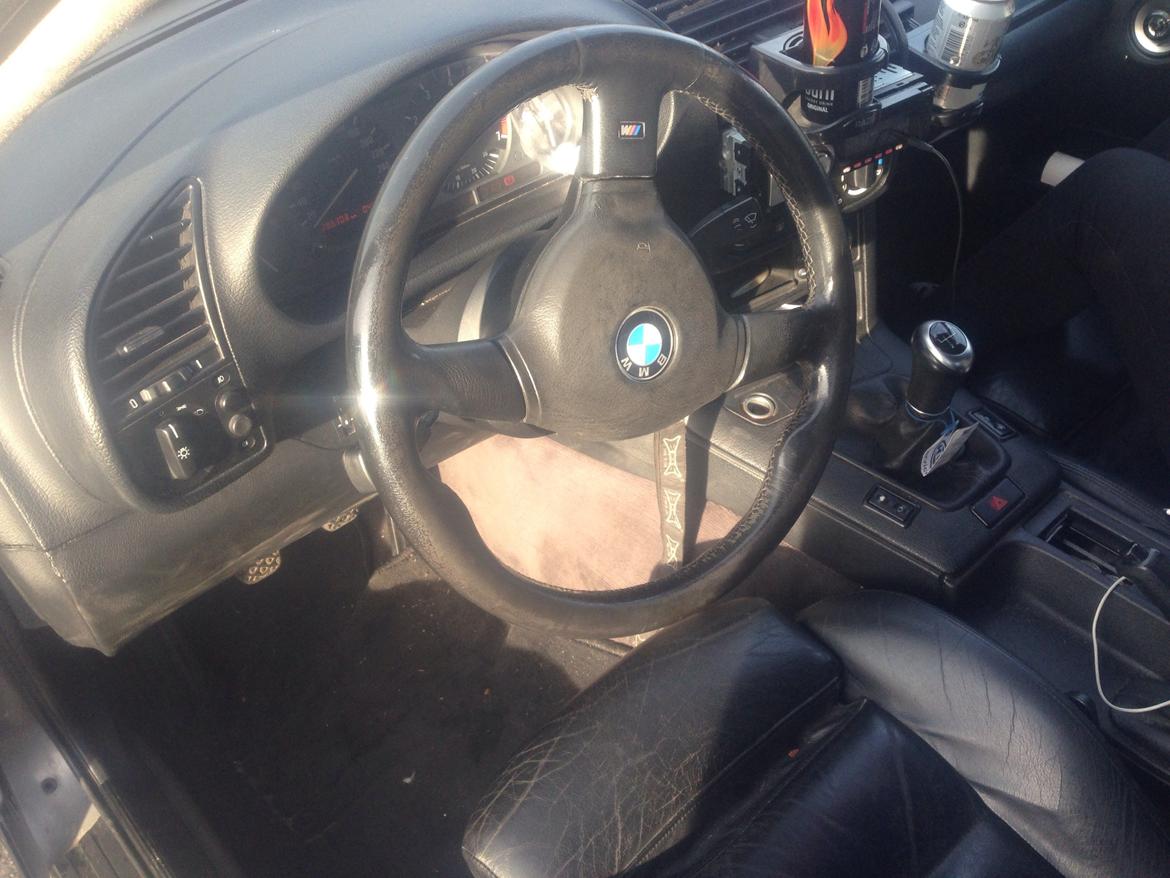 BMW 320i  billede 13