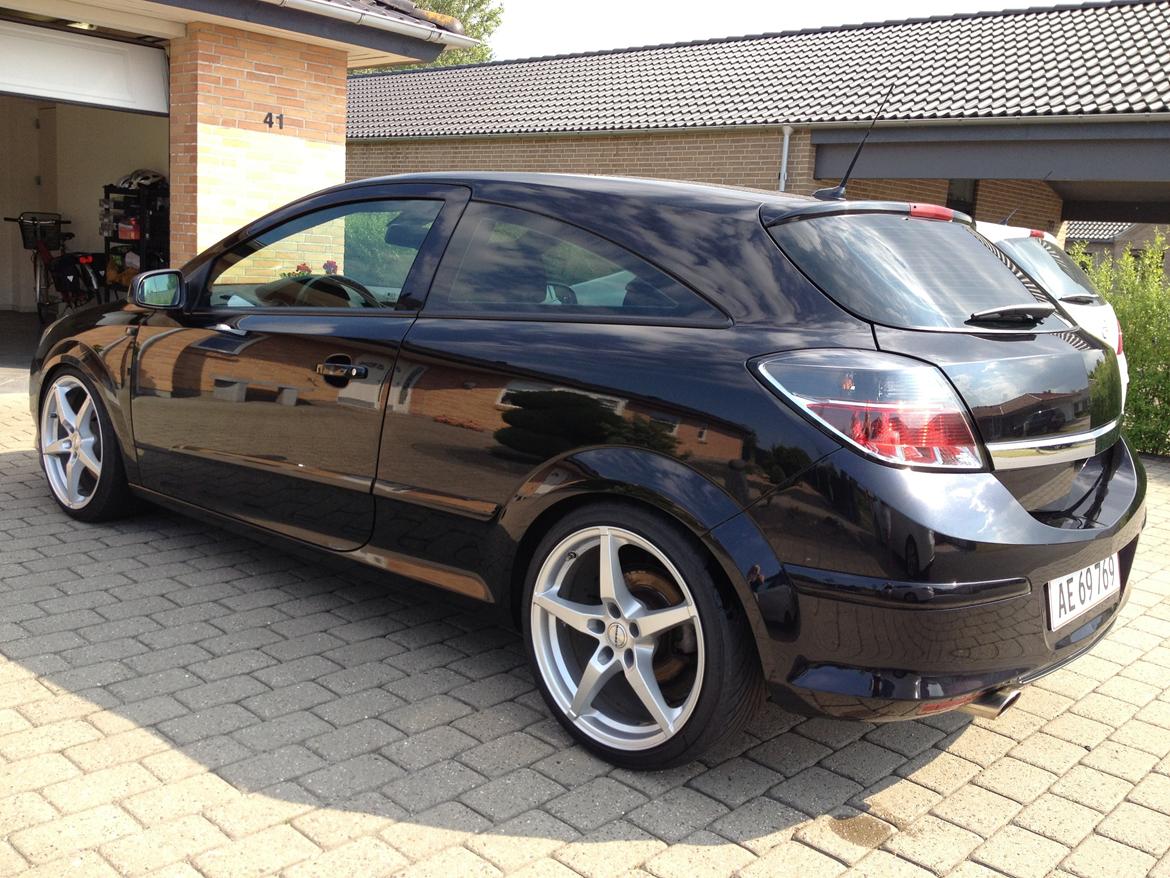 Opel Astra GTC 2.0 turbo billede 4