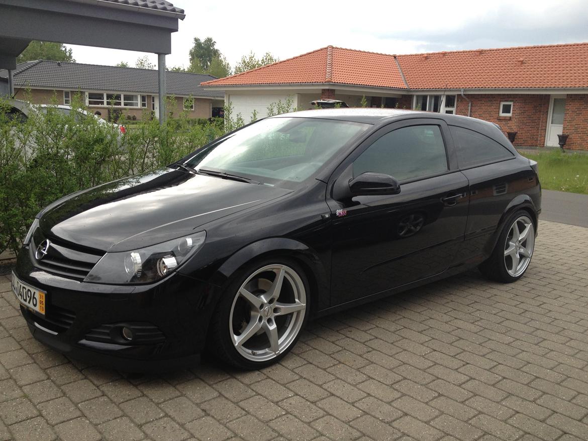 Opel Astra GTC 2.0 turbo billede 8