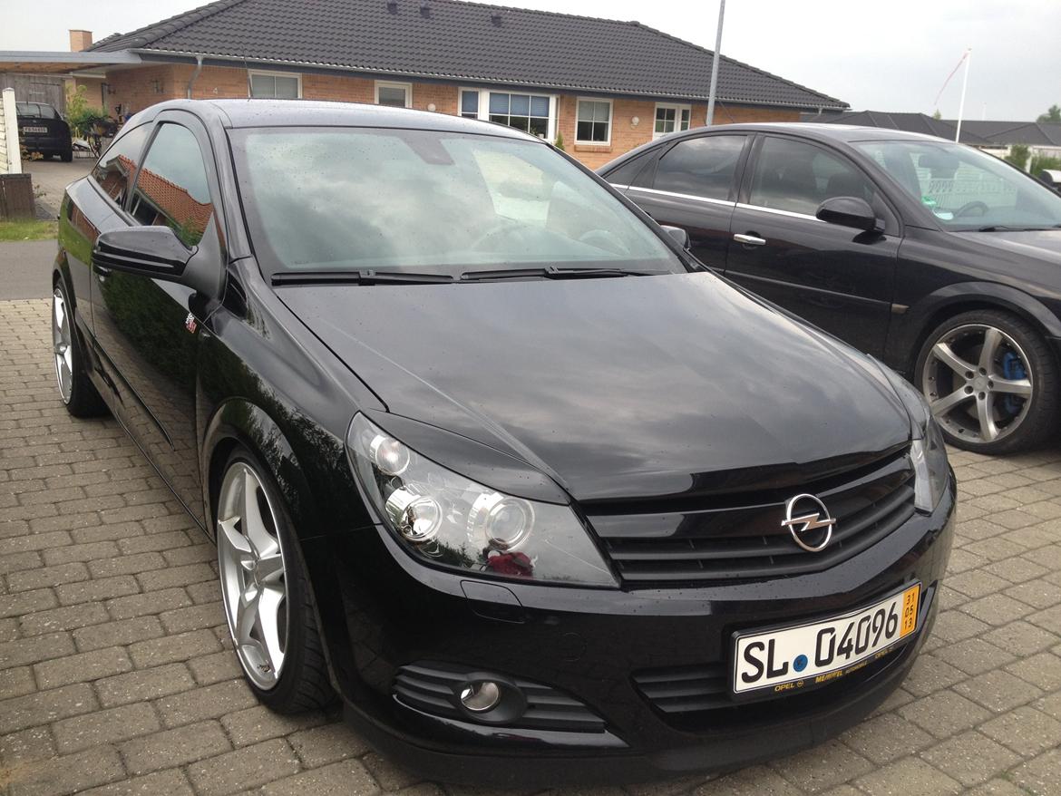 Opel Astra GTC 2.0 turbo billede 10