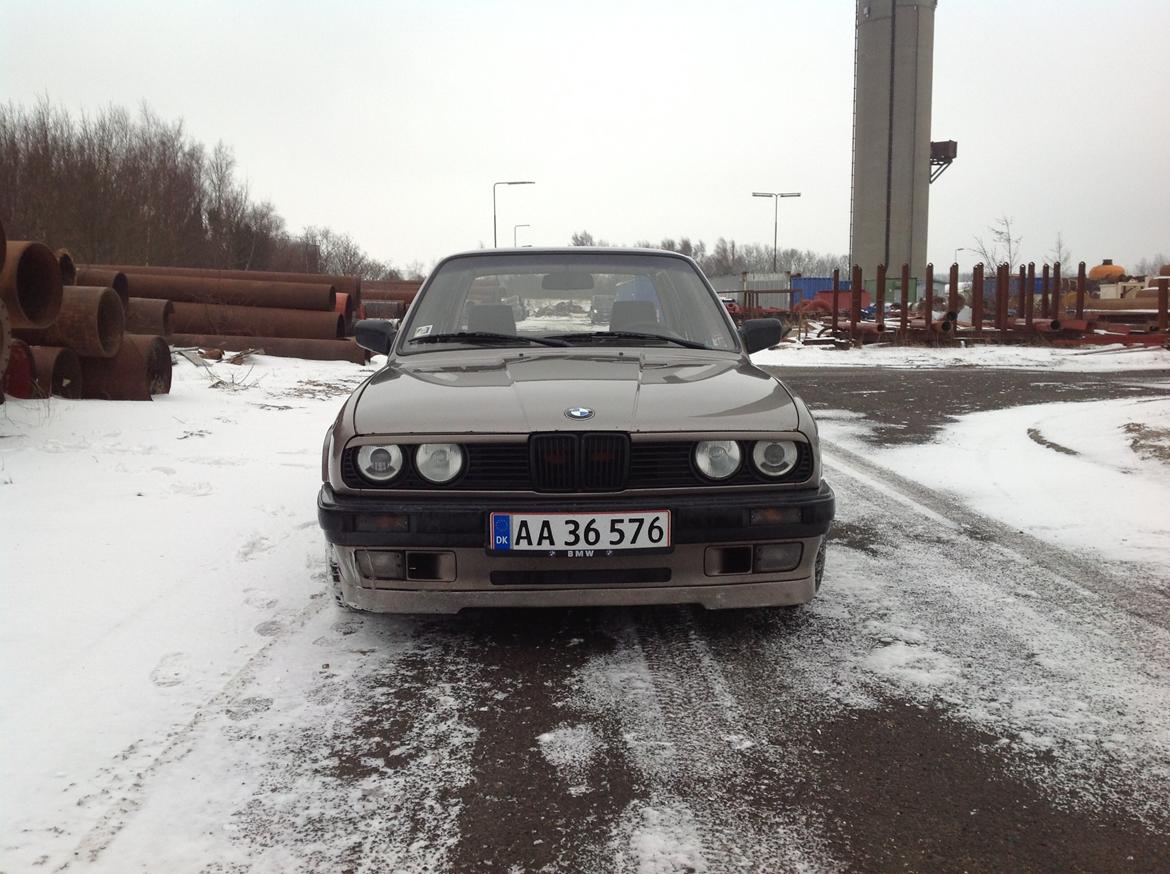 BMW E30 318i billede 3