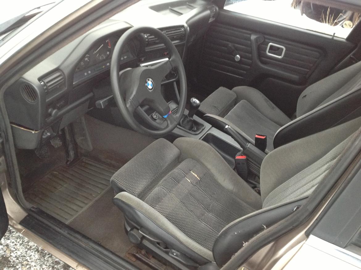BMW E30 318i billede 16