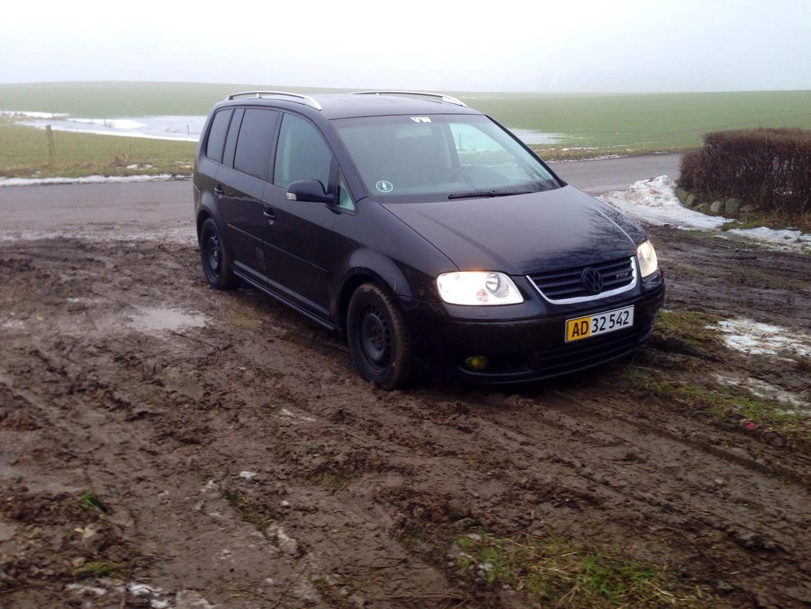 VW Touran 2.0 TDI HIGHLINE billede 1