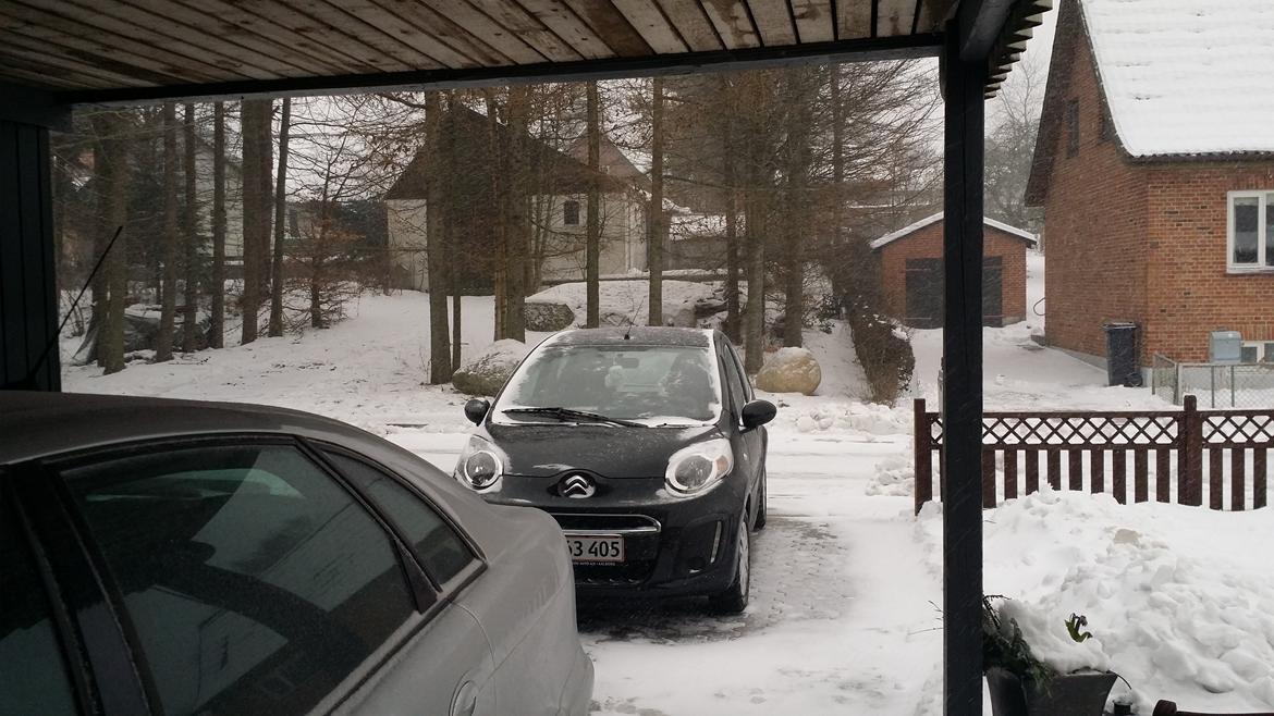 Citroën C1 - Den nåede lige en undervognsbehandling inden sneen kom. ;) billede 11