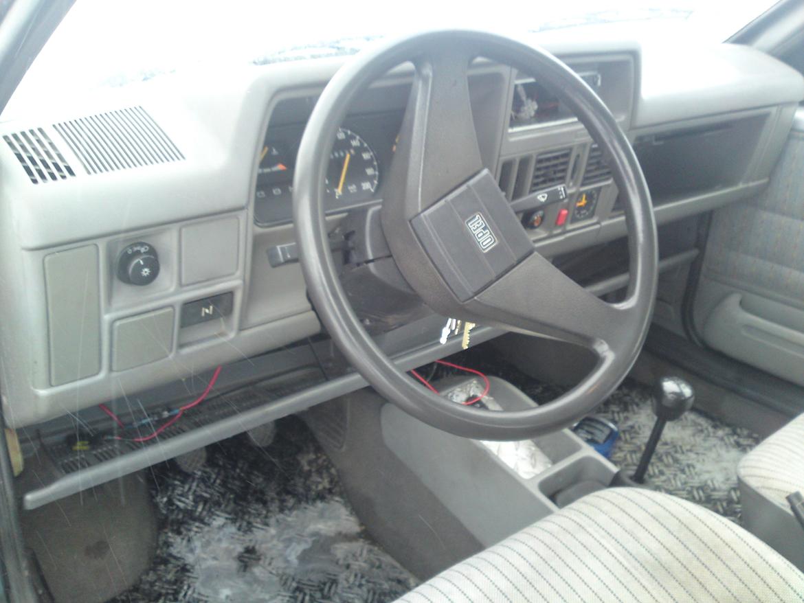 Opel Corsa A TR - Enhver gammel kutter behøver et ordentligt ror billede 13