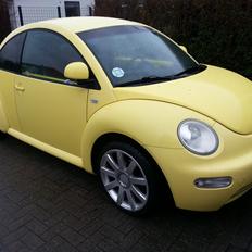 VW New Beetle