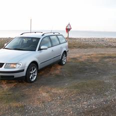 VW PASSAT Variant (3B5)