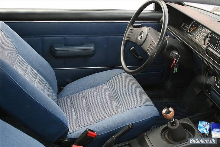 Opel Rekord E1 2dørs billede 18