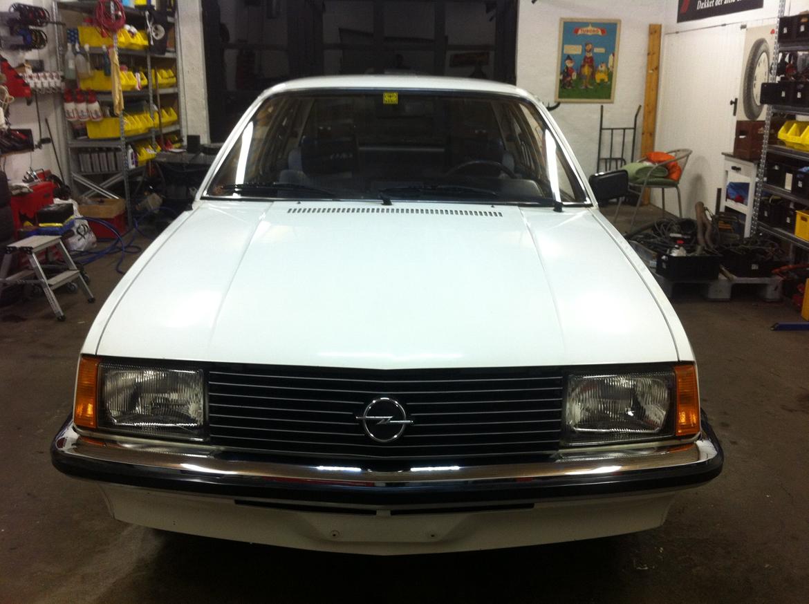 Opel Rekord E1 2dørs billede 6