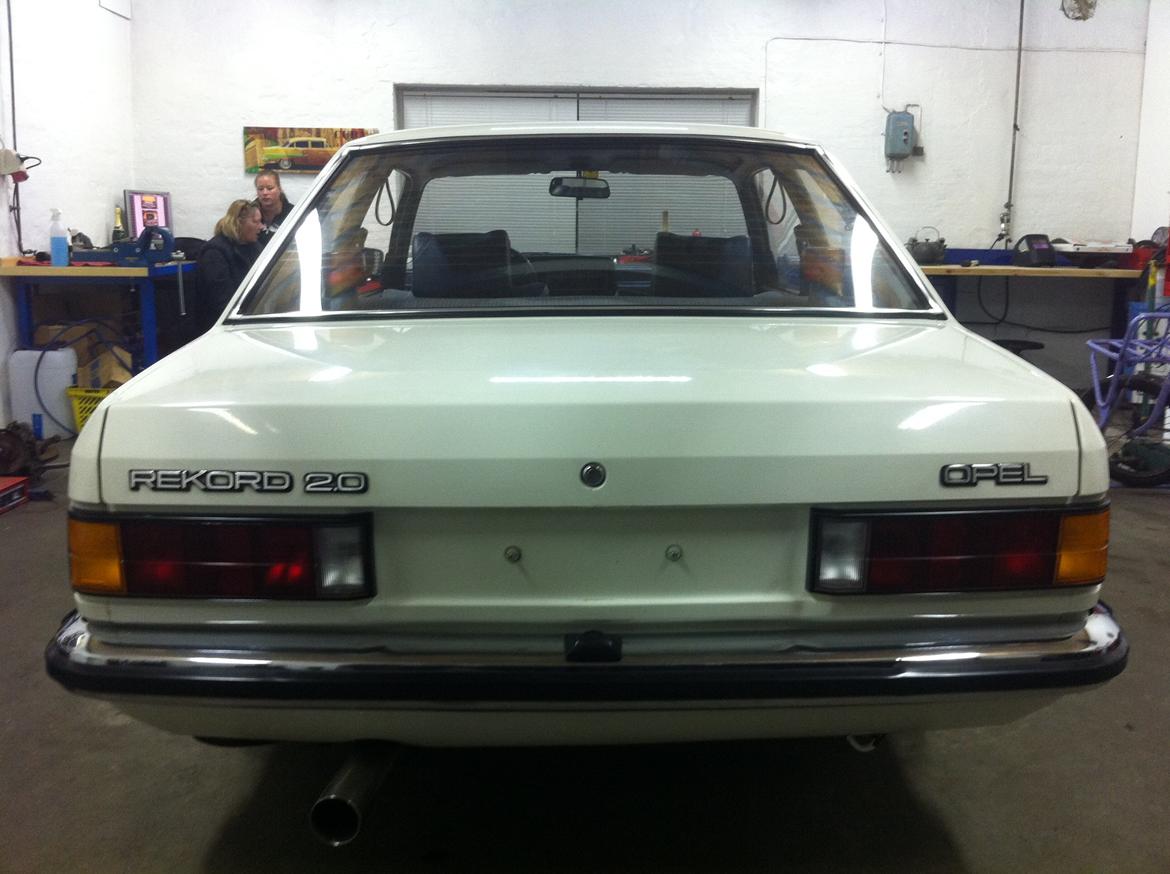 Opel Rekord E1 2dørs billede 8