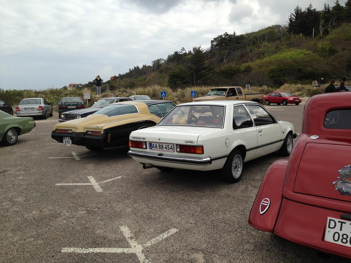 Opel Rekord E1 2dørs billede 2