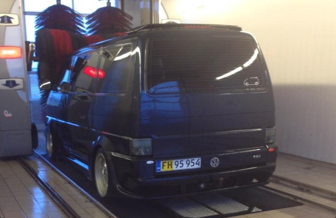 VW Transporter 2,5 TDI billede 4