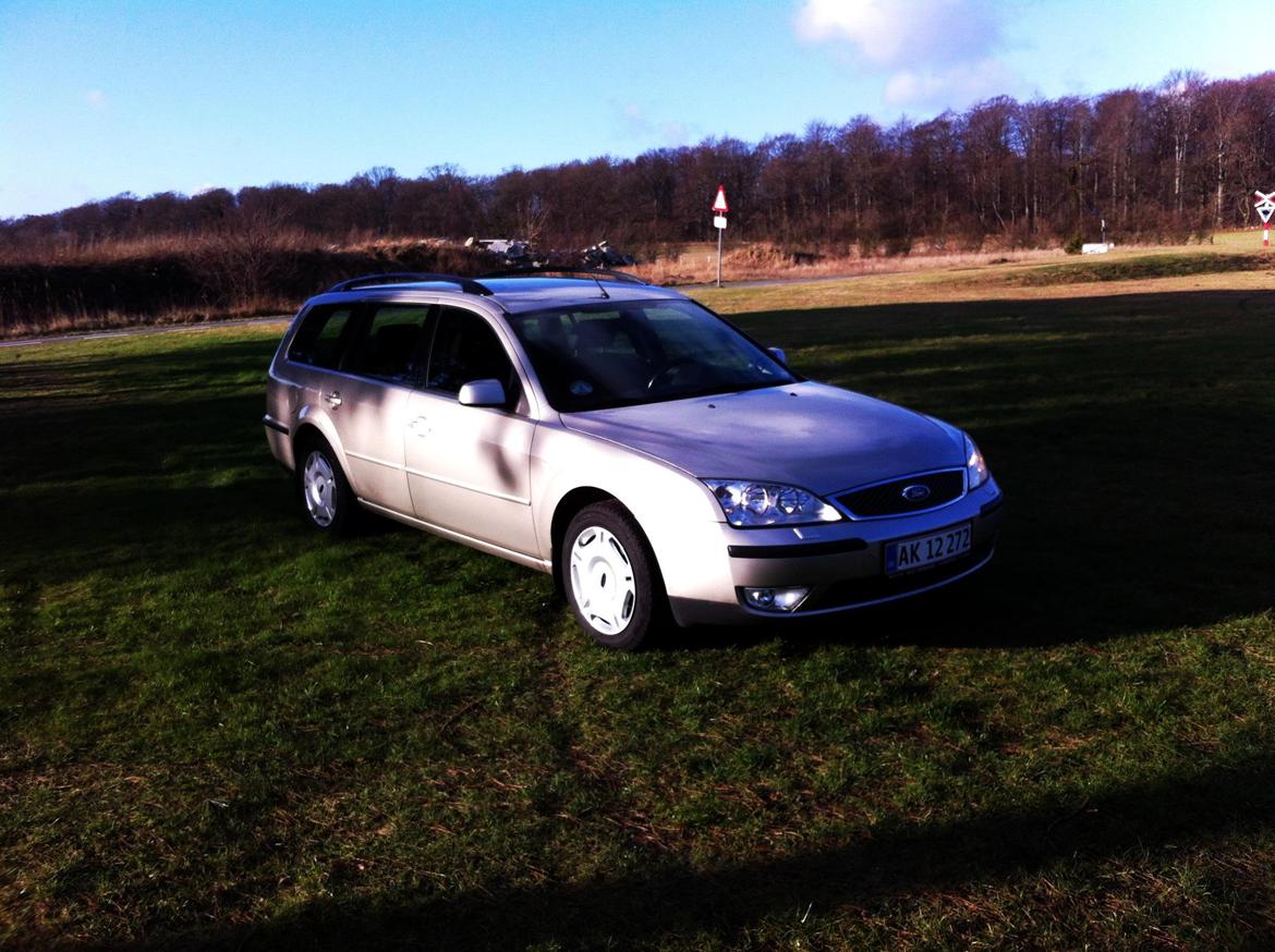 Ford Mondeo 1,8 Trend st.car billede 3