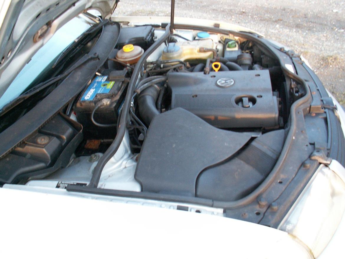 VW PASSAT Variant (3B5) billede 17