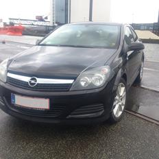 Opel Astra GTC Turbo