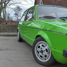 VW golf 1  "swallow-tail"