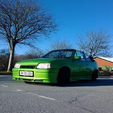 Opel kadett e cabriolet