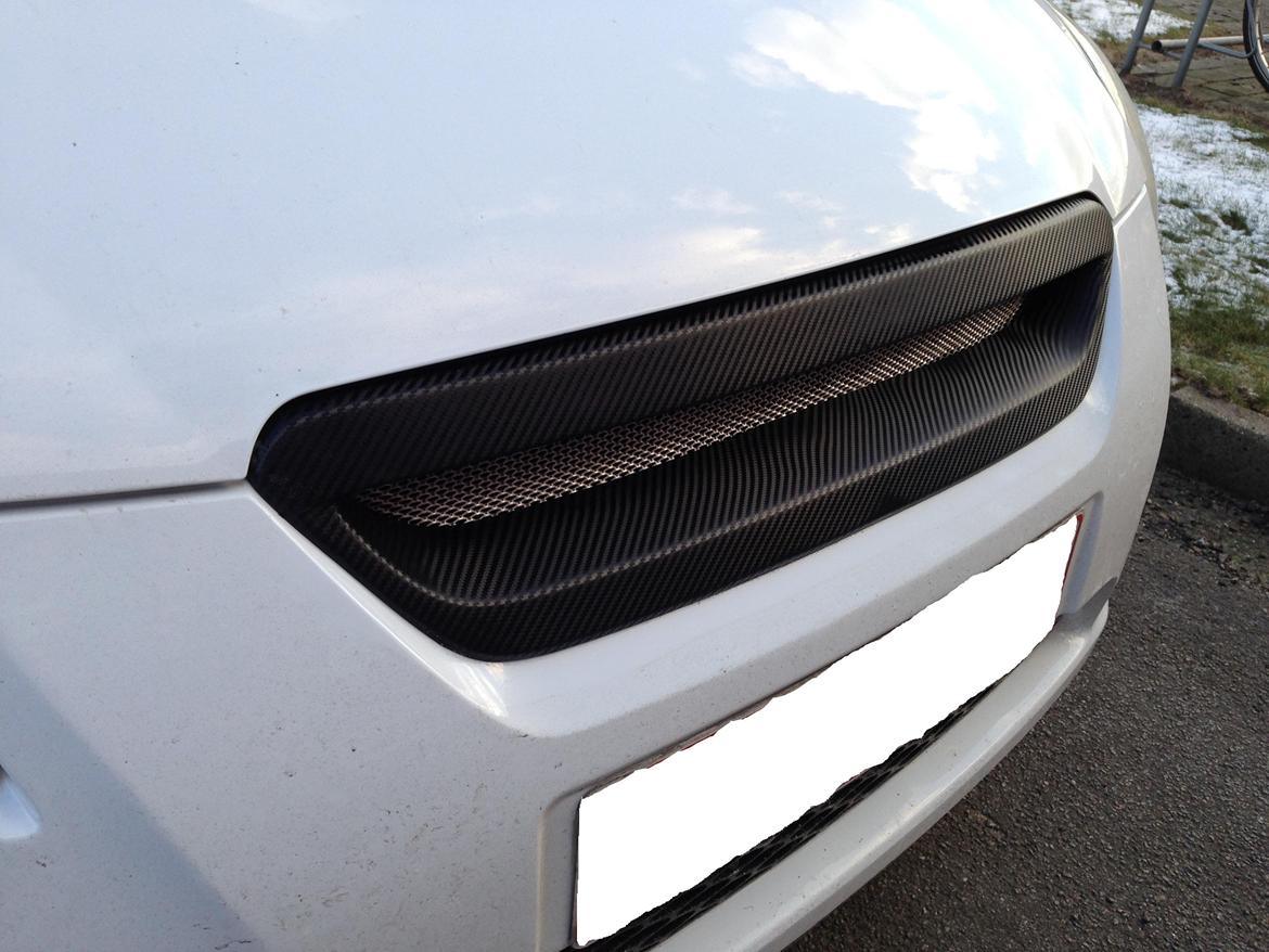 Kia Pro Ceed - Grill med carbon folie billede 36