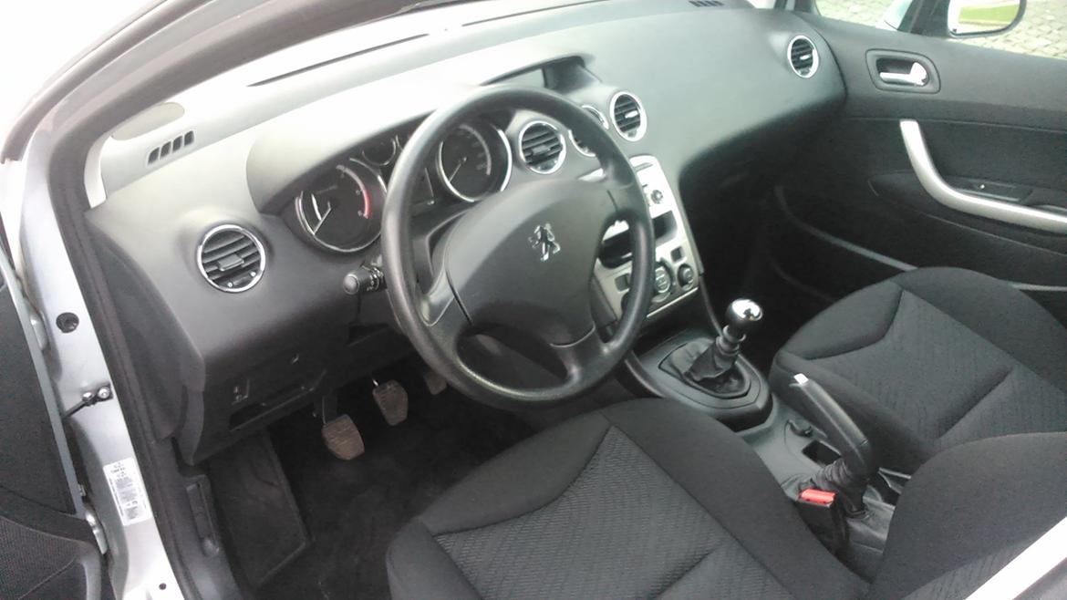 Peugeot 308 1.6 HDI Comfort plus st car billede 6