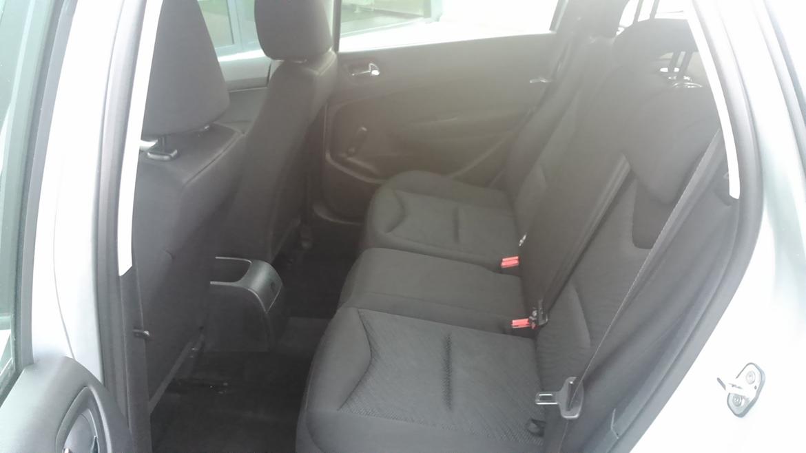 Peugeot 308 1.6 HDI Comfort plus st car billede 8