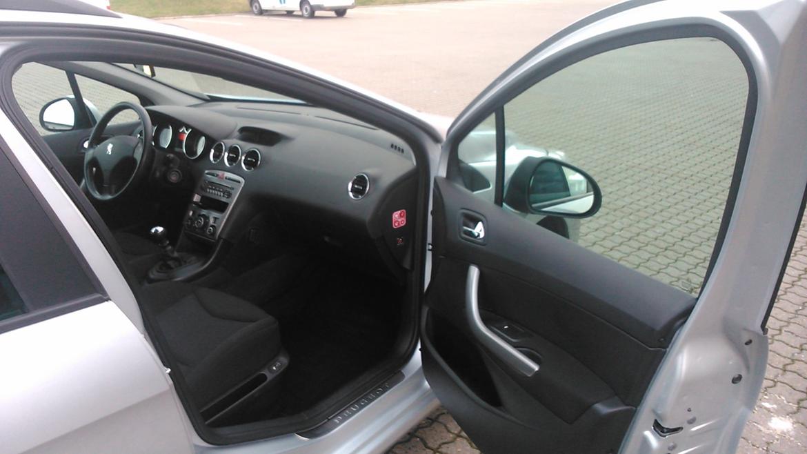 Peugeot 308 1.6 HDI Comfort plus st car billede 9