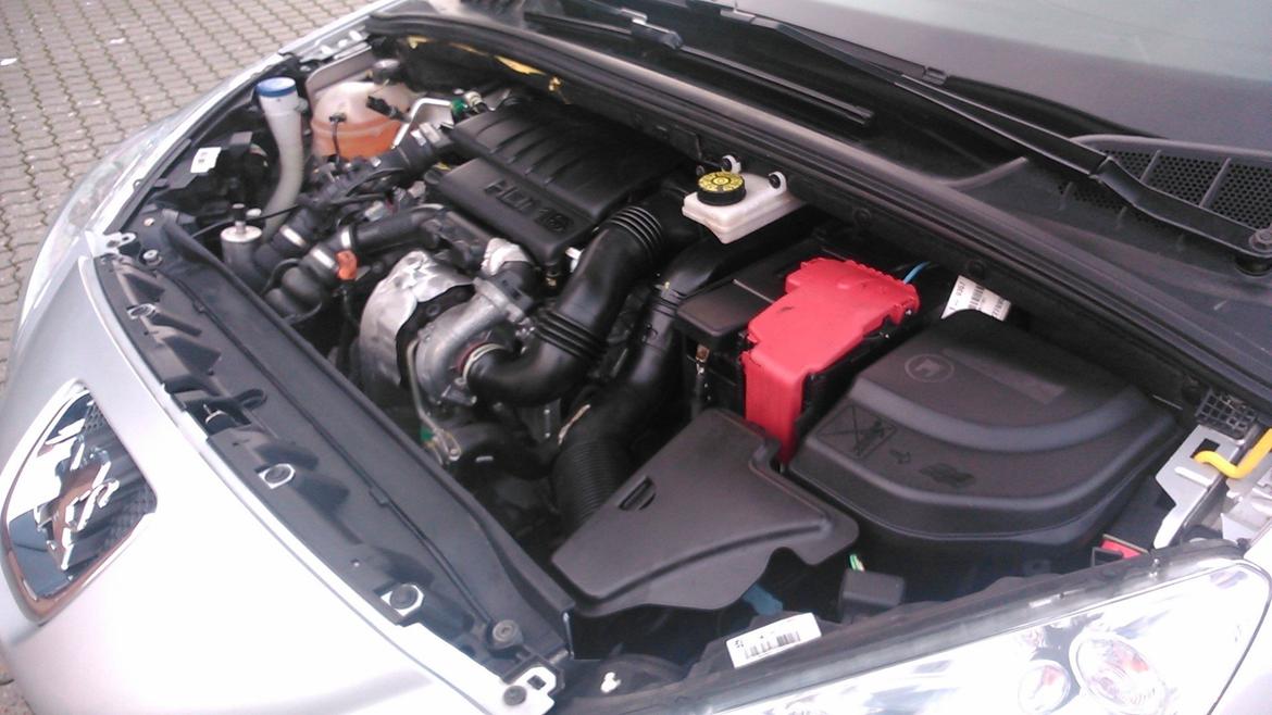 Peugeot 308 1.6 HDI Comfort plus st car billede 13