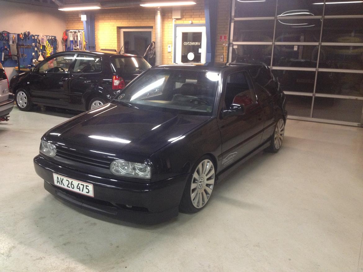 VW Golf 3 GTI TDI 110 Jubilæums > SOLGT billede 2