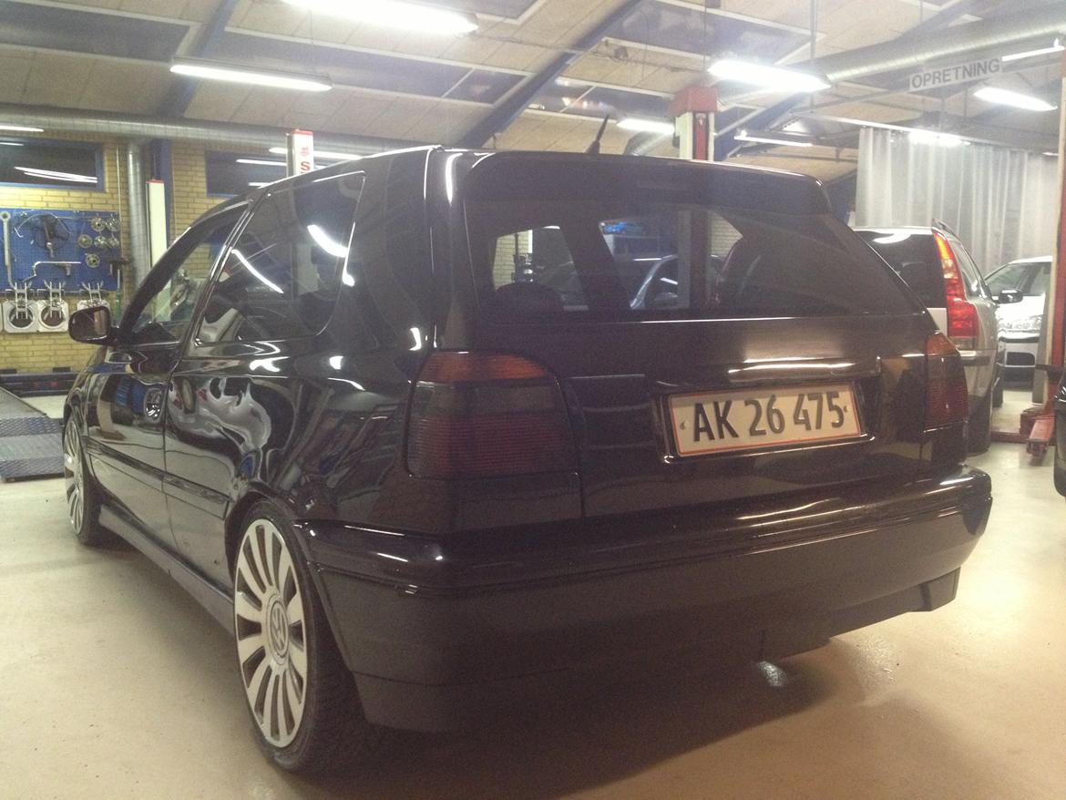 VW Golf 3 GTI TDI 110 Jubilæums > SOLGT billede 6