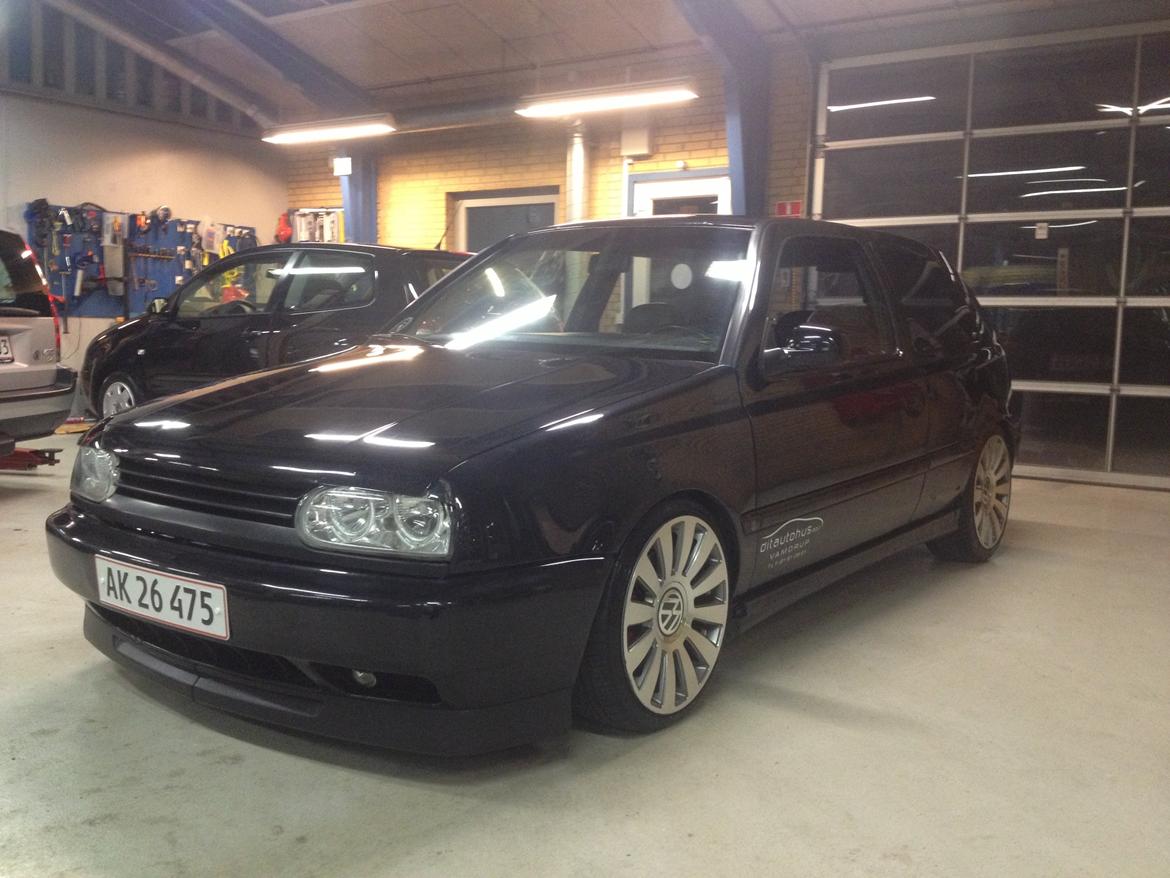 VW Golf 3 GTI TDI 110 Jubilæums > SOLGT billede 8