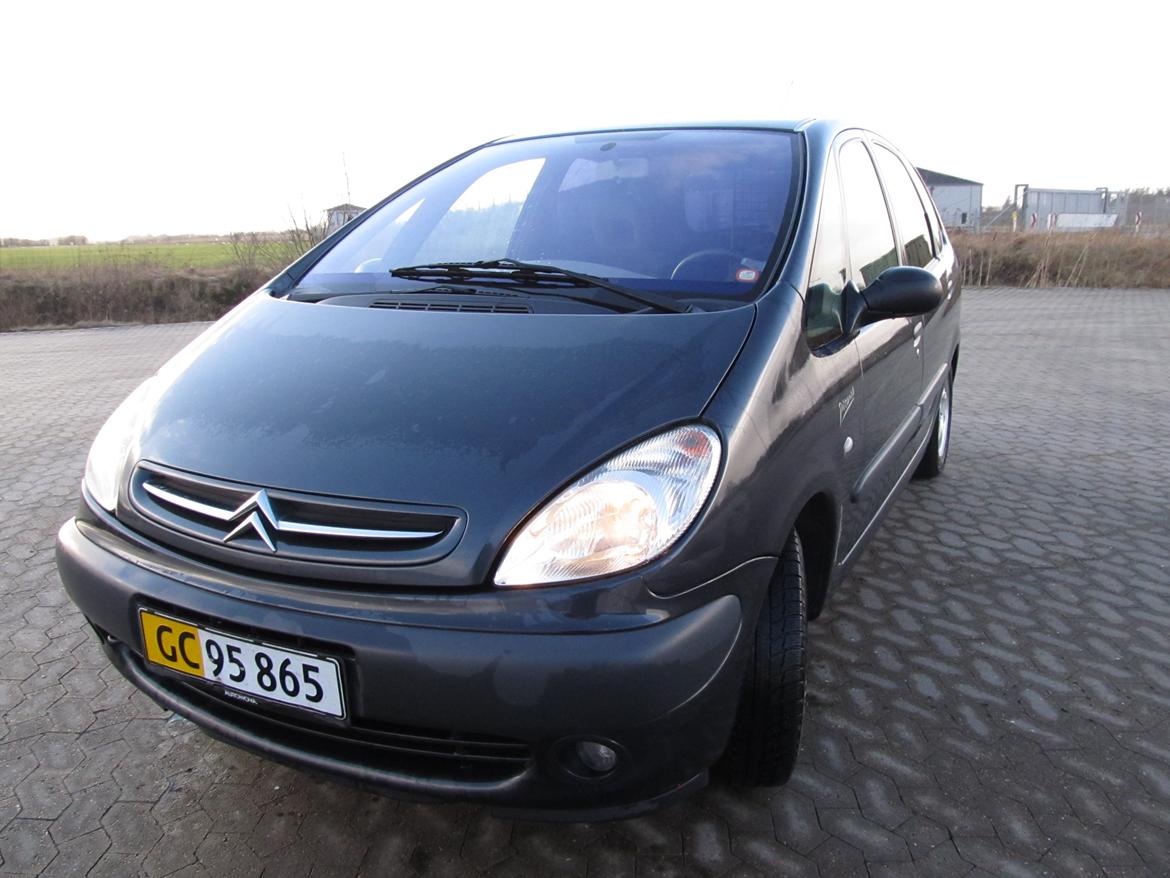 Citroën Xsara Picasso Prestige 1,8i 16V aka Ægget billede 4