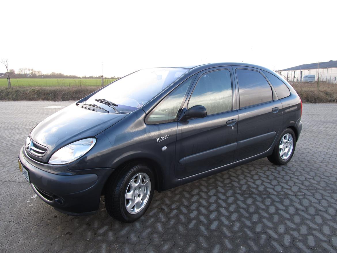 Citroën Xsara Picasso Prestige 1,8i 16V aka Ægget billede 1