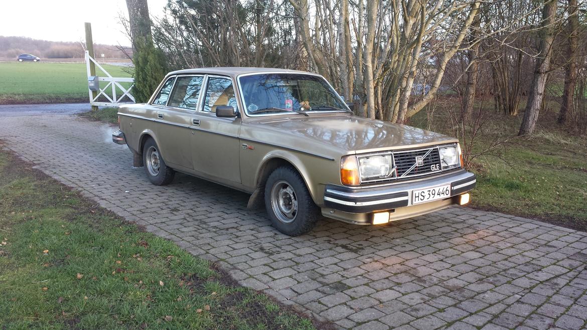 Volvo 240 GLE. billede 3