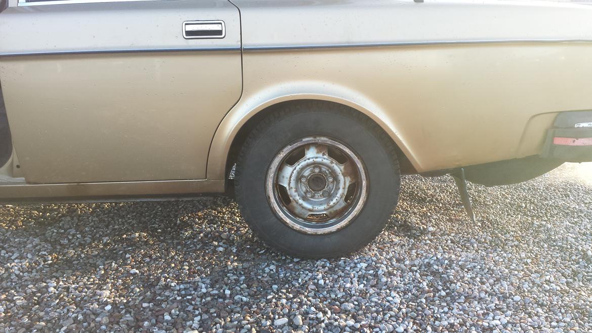 Volvo 240 GLE. - Sænket, forskel mellem hævet og sænket ca. 8 cm. billede 20