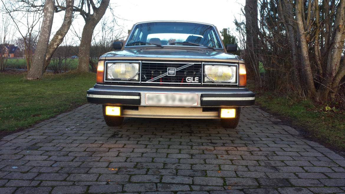 Volvo 240 GLE. billede 2