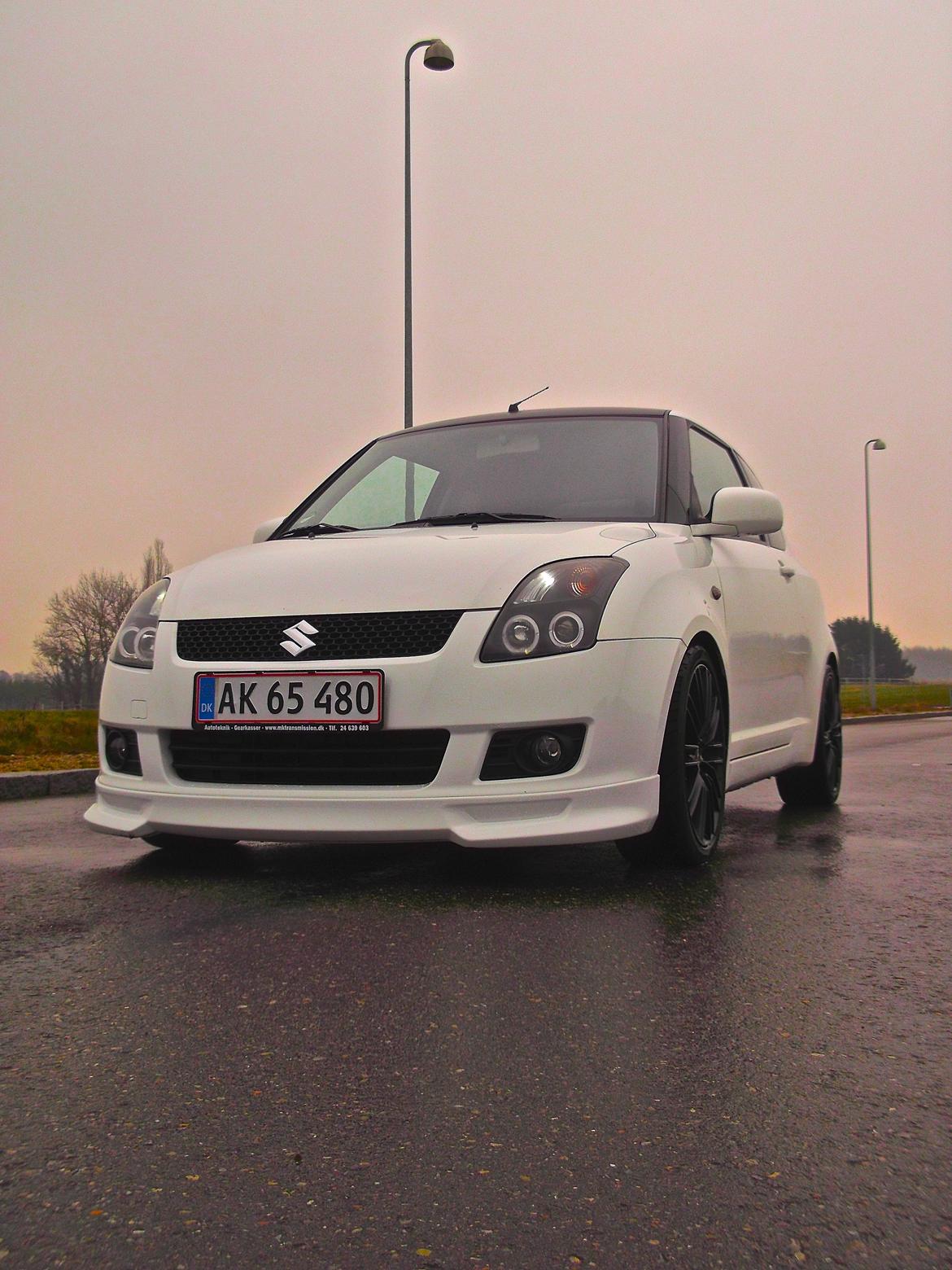 Suzuki Swift 1.5 GLX billede 16