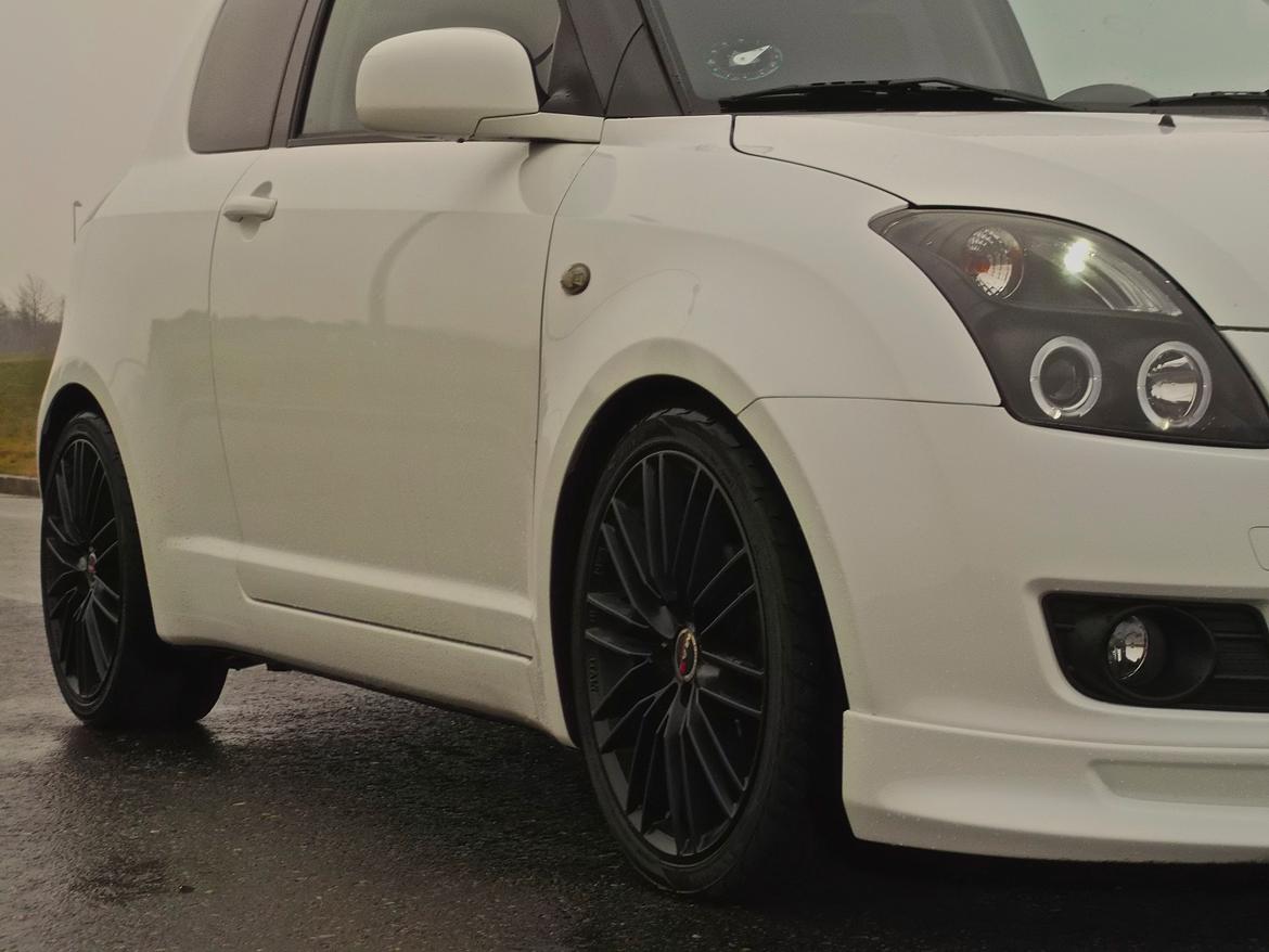 Suzuki Swift 1.5 GLX billede 3