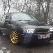 Opel Vectra 2000 16V