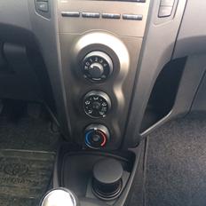 Toyota Yaris 1,3 T2 Sport